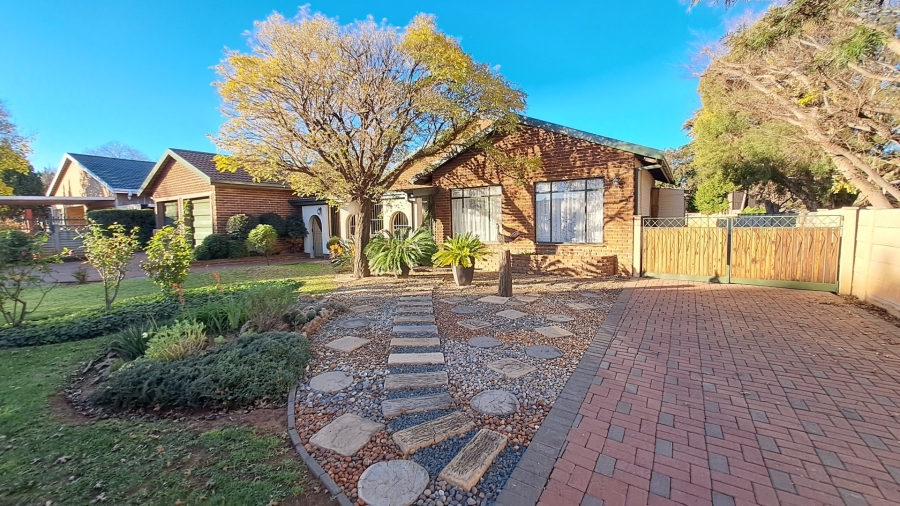 5 Bedroom Property for Sale in Universitas Free State